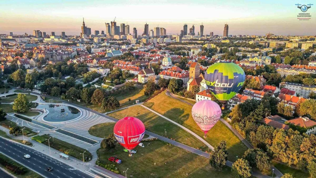 Palace 2 Wifi 600 Mbs 55'Tv Netflix Hbo 2Xmetro Appletv Warsaw Luaran gambar