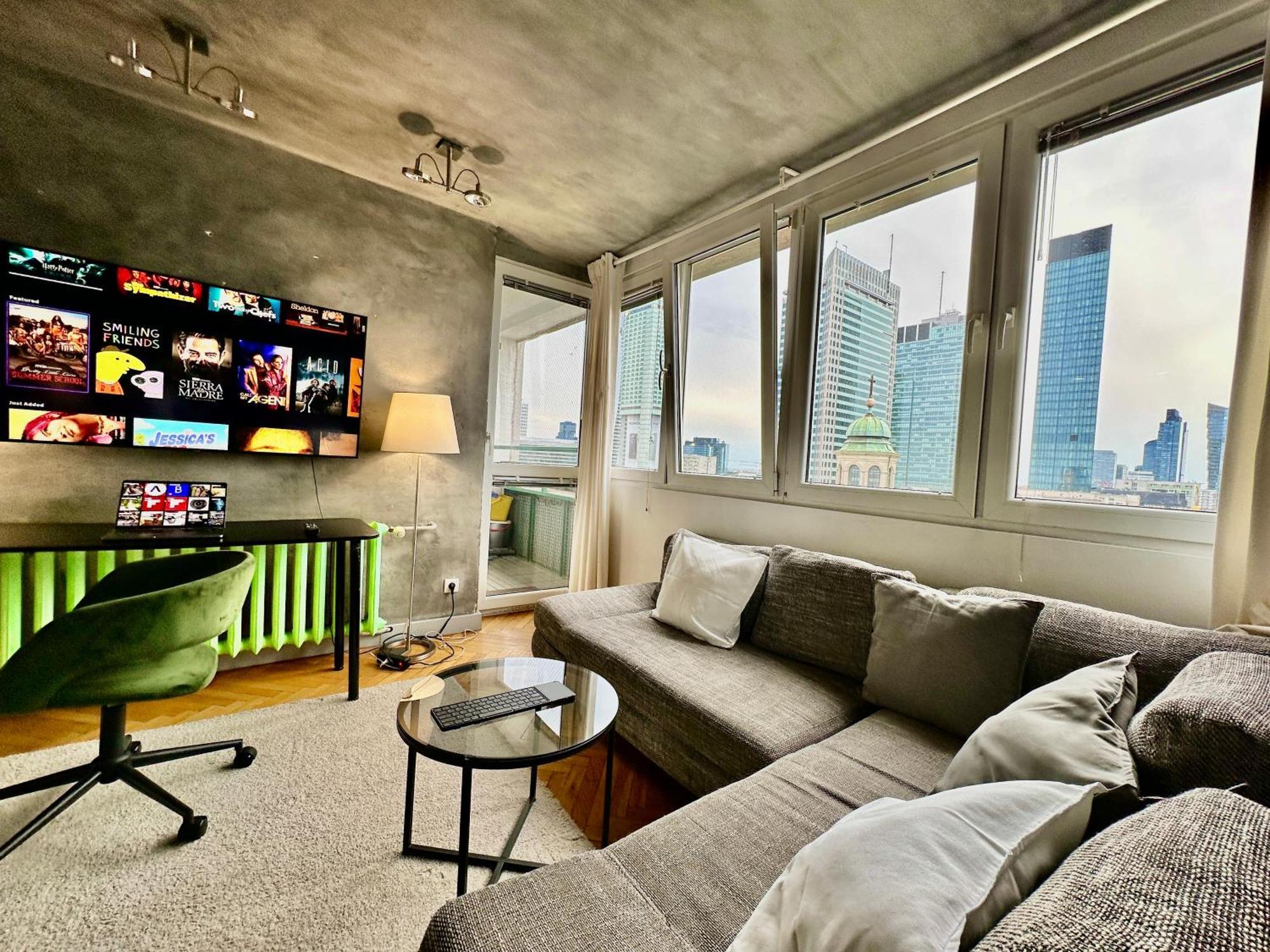 Palace 2 Wifi 600 Mbs 55'Tv Netflix Hbo 2Xmetro Appletv Warsaw Luaran gambar